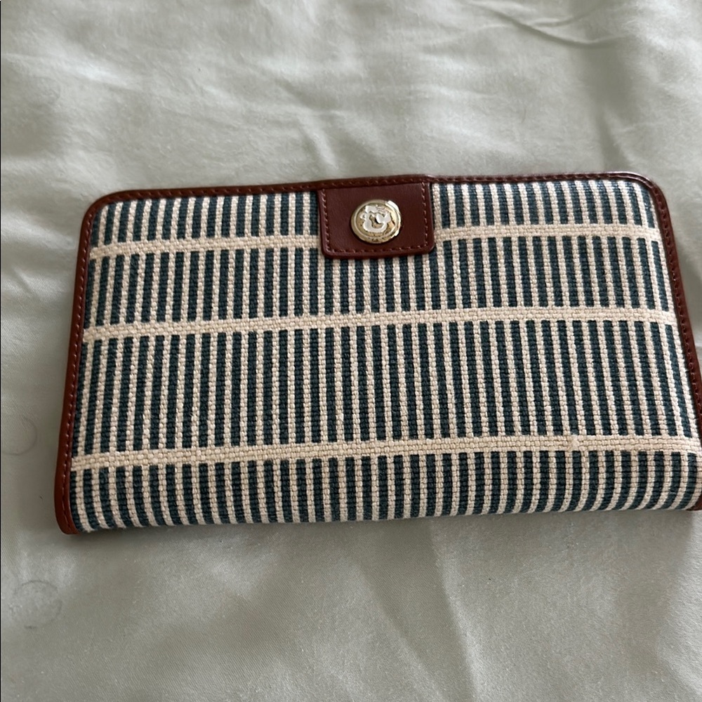 Spartina 449 Cream Leather Wallet